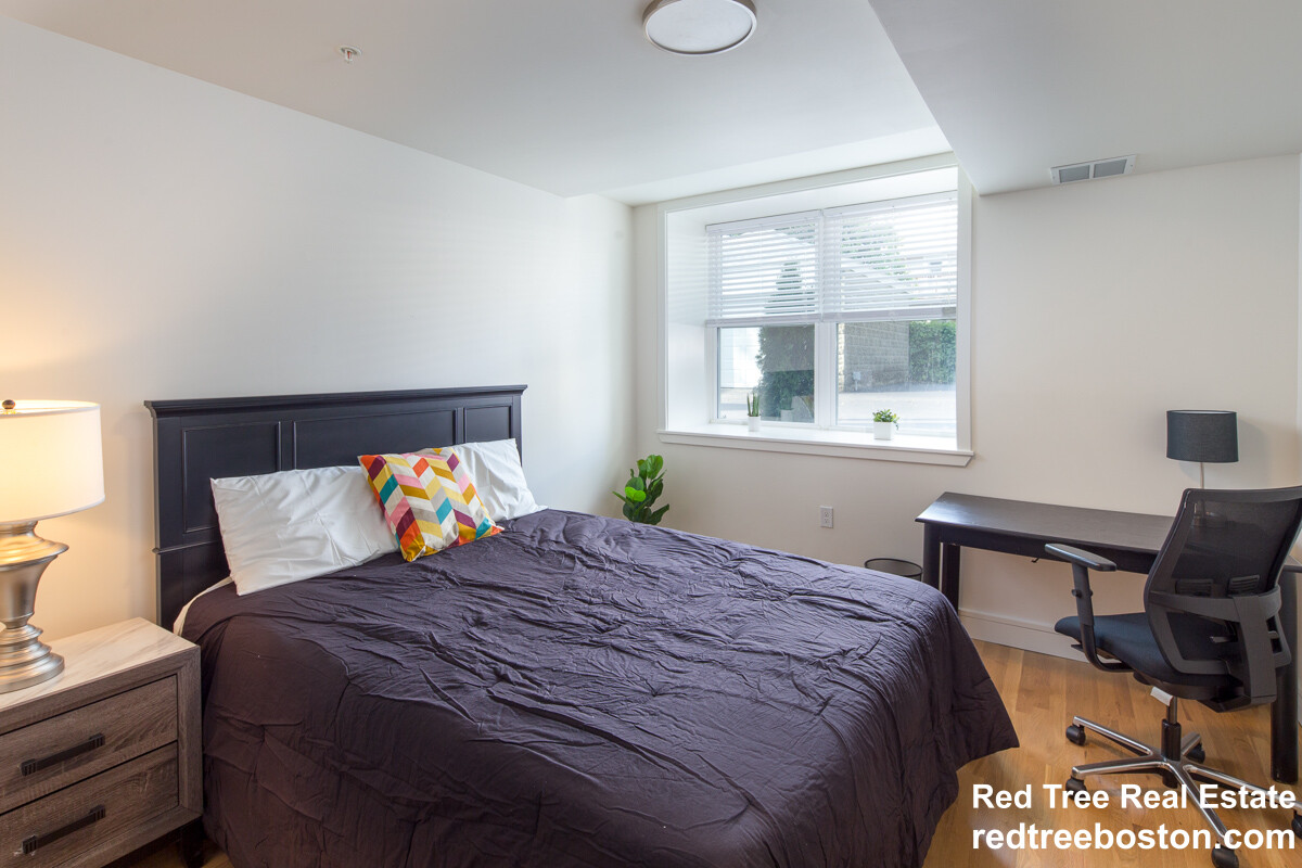 92 Brown St, South Side