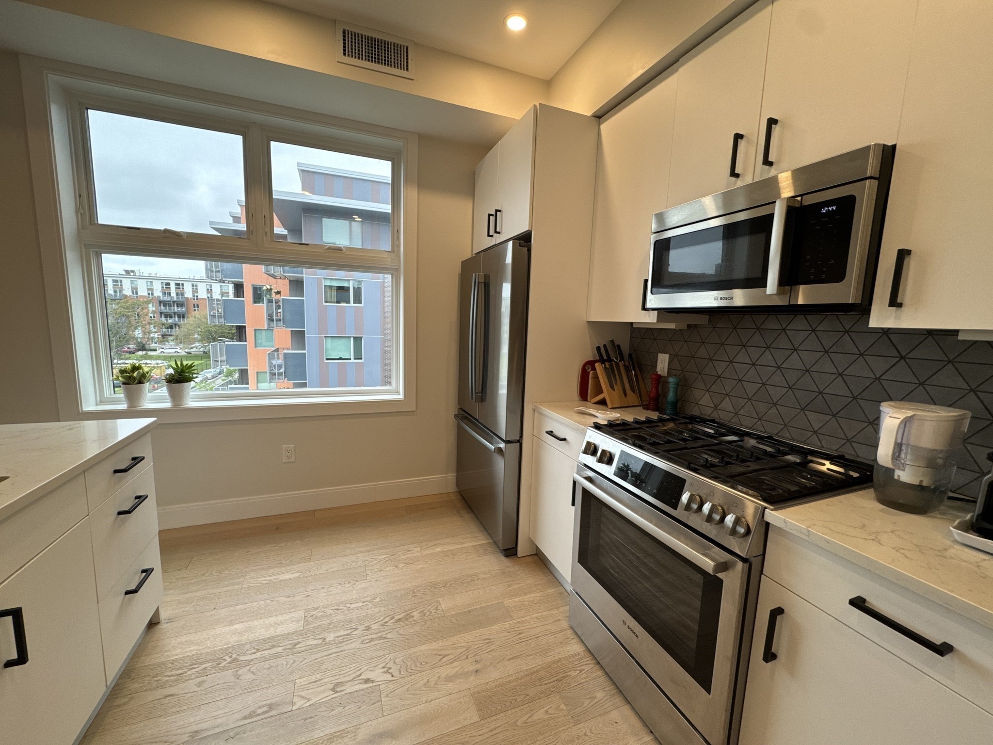 71 Border St, East Boston