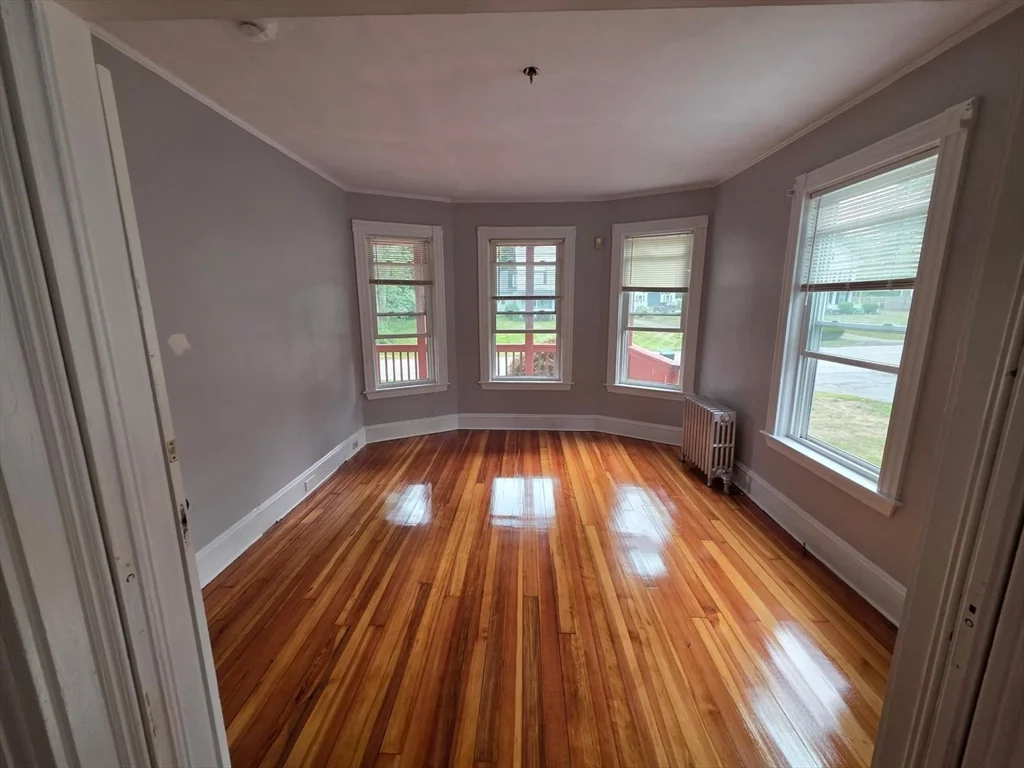 318 Summer St, Bridgewater