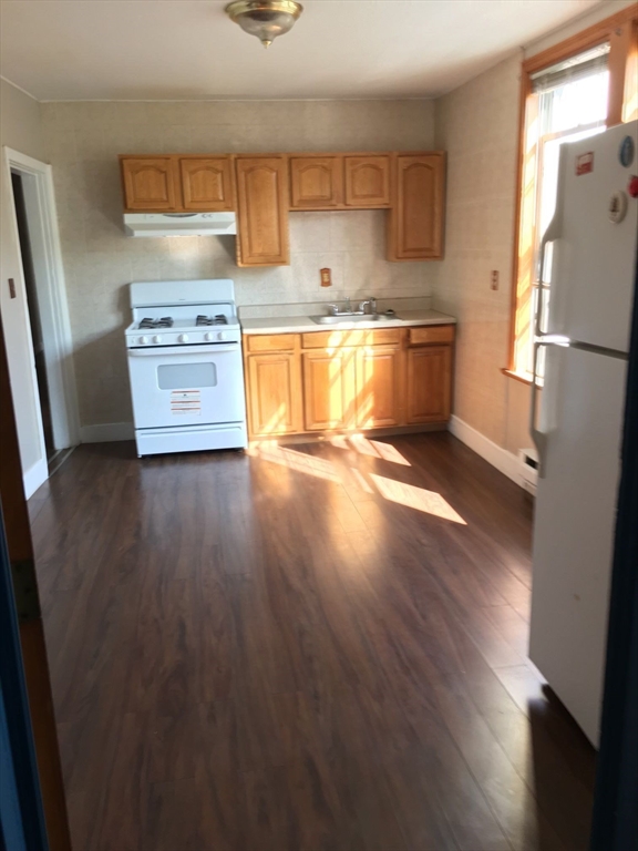 739 Parker St, Mission Hill