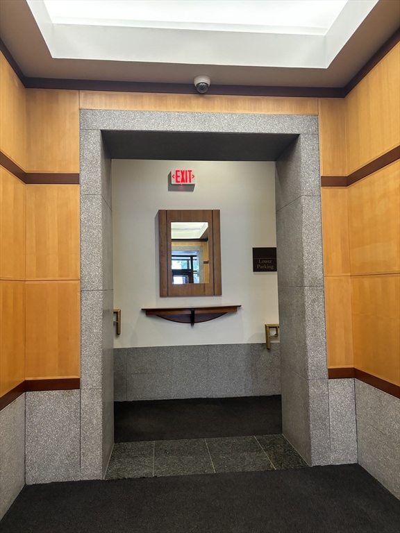 931 Massachusetts Ave, Mid-Cambridge