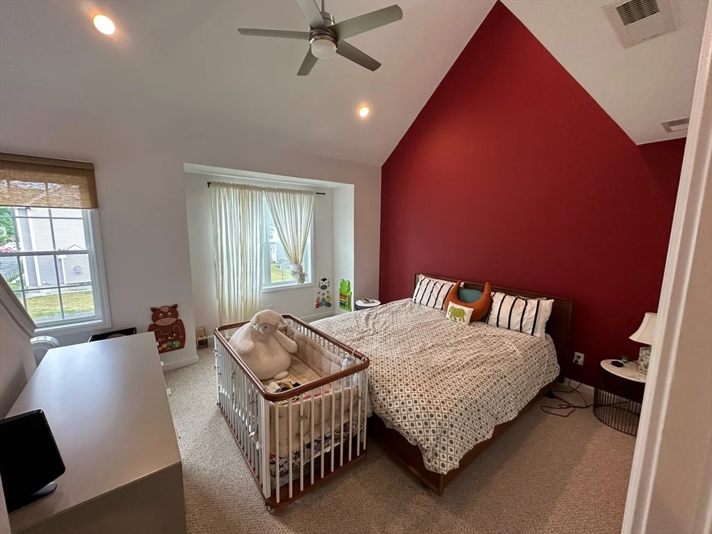 3 Riley Rd, Tyngsborough