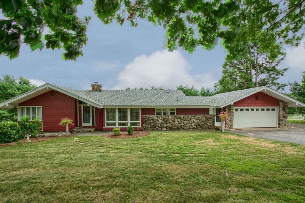 147 Washington, East Methuen