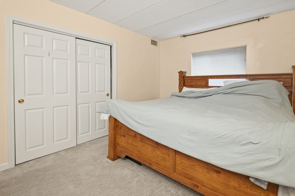 55 Angleside Rd, Waltham