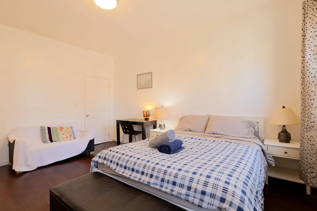 157 Perkins St, East Somerville