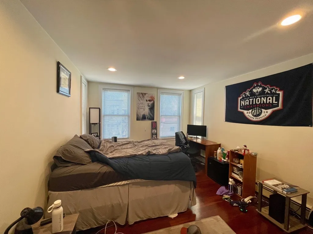 143 L St, South Boston