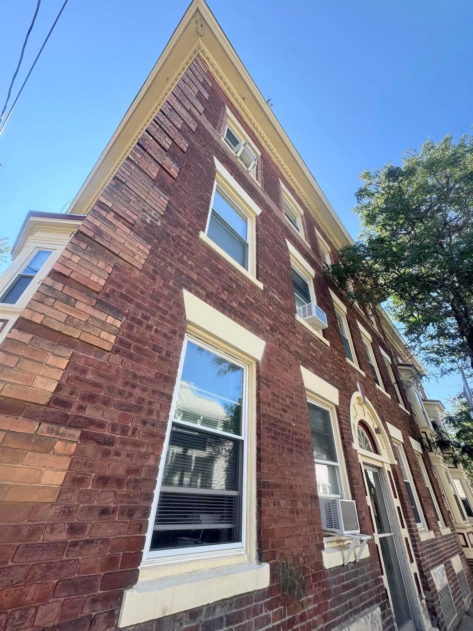 2 Cypress St, Spring Hill