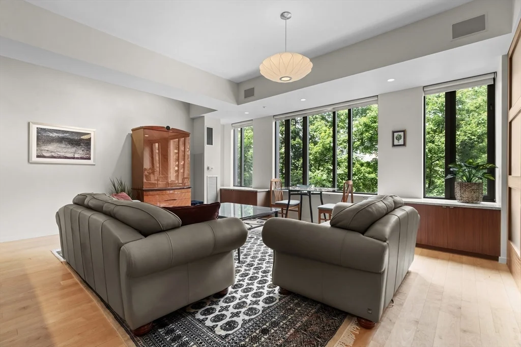 1313 Washington St, South End