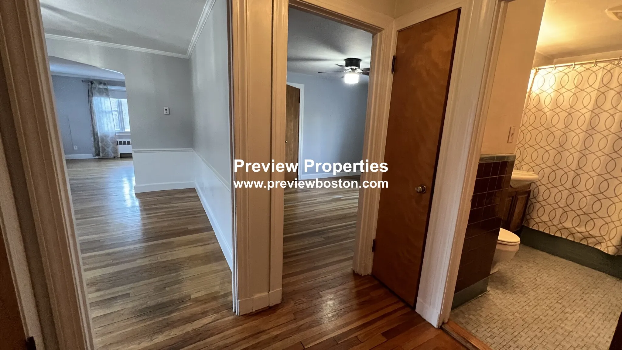 14 Caltha Rd, Oak Square