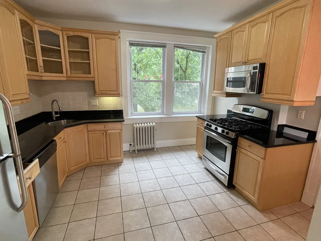 235 Freeman St, Coolidge Corner