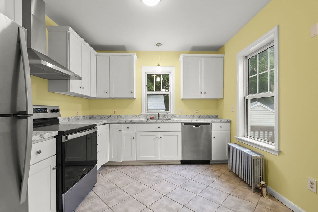 10 Cottage St, Attleboro Falls