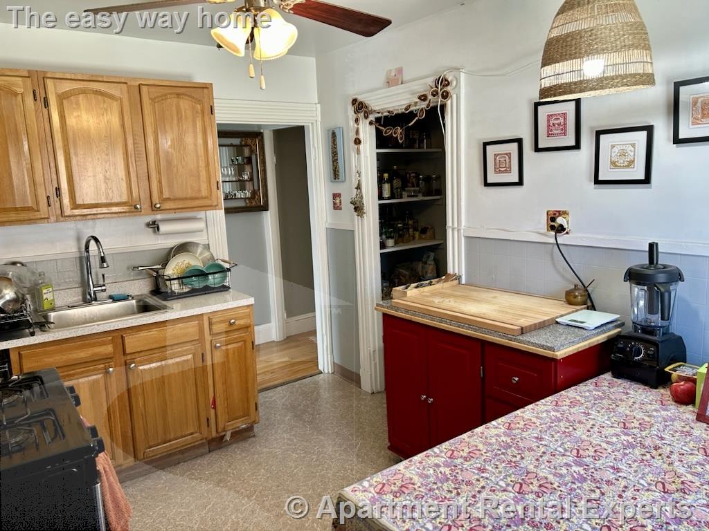 86 Avon St, Spring Hill