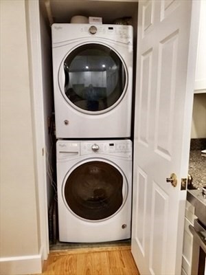 100 Fulton St, Waterfront