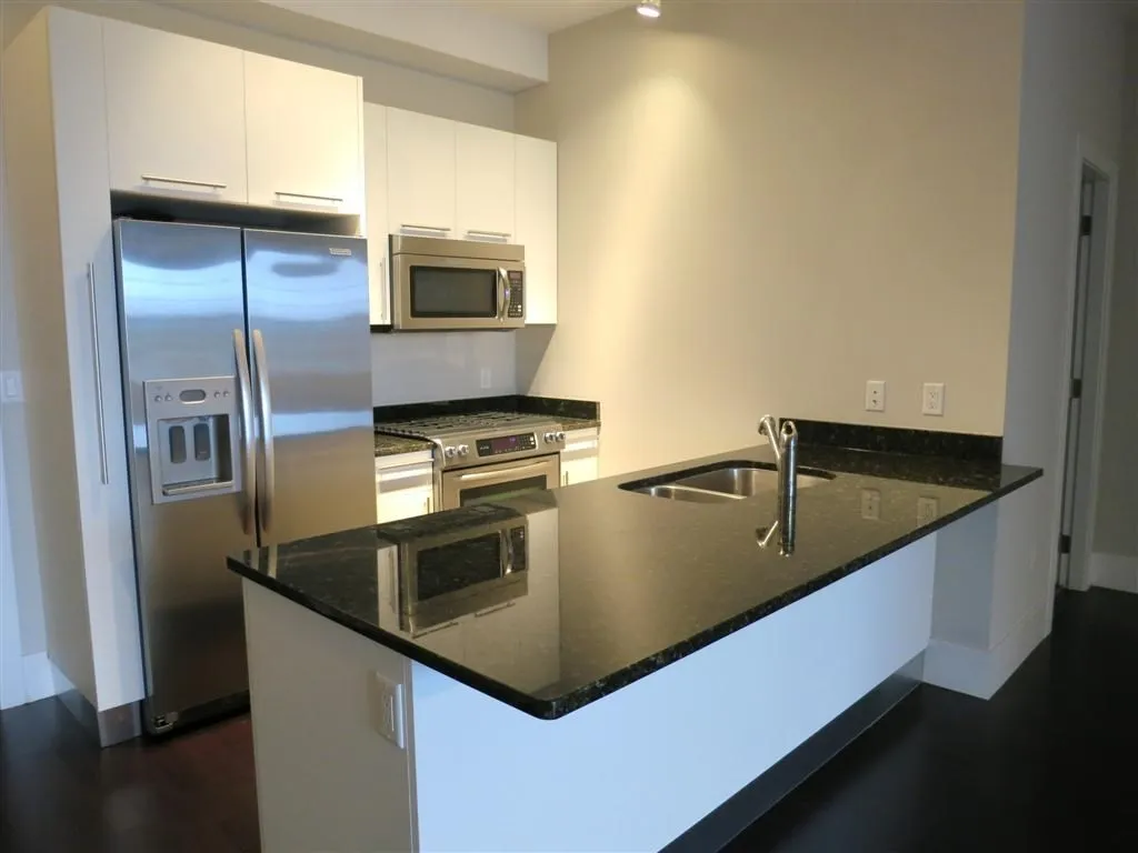 154 West 2nd St, South Boston