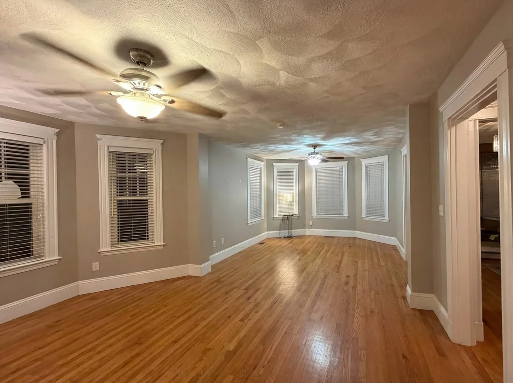 112 Boston Ave, Powder House Square