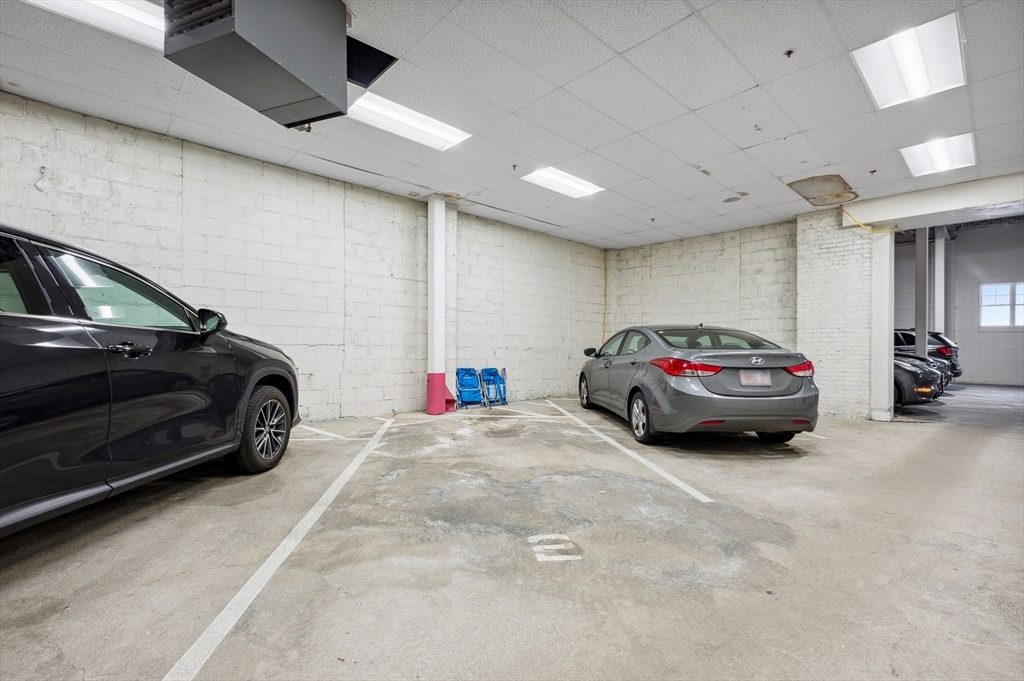 312-320 W 3rd St, South Boston