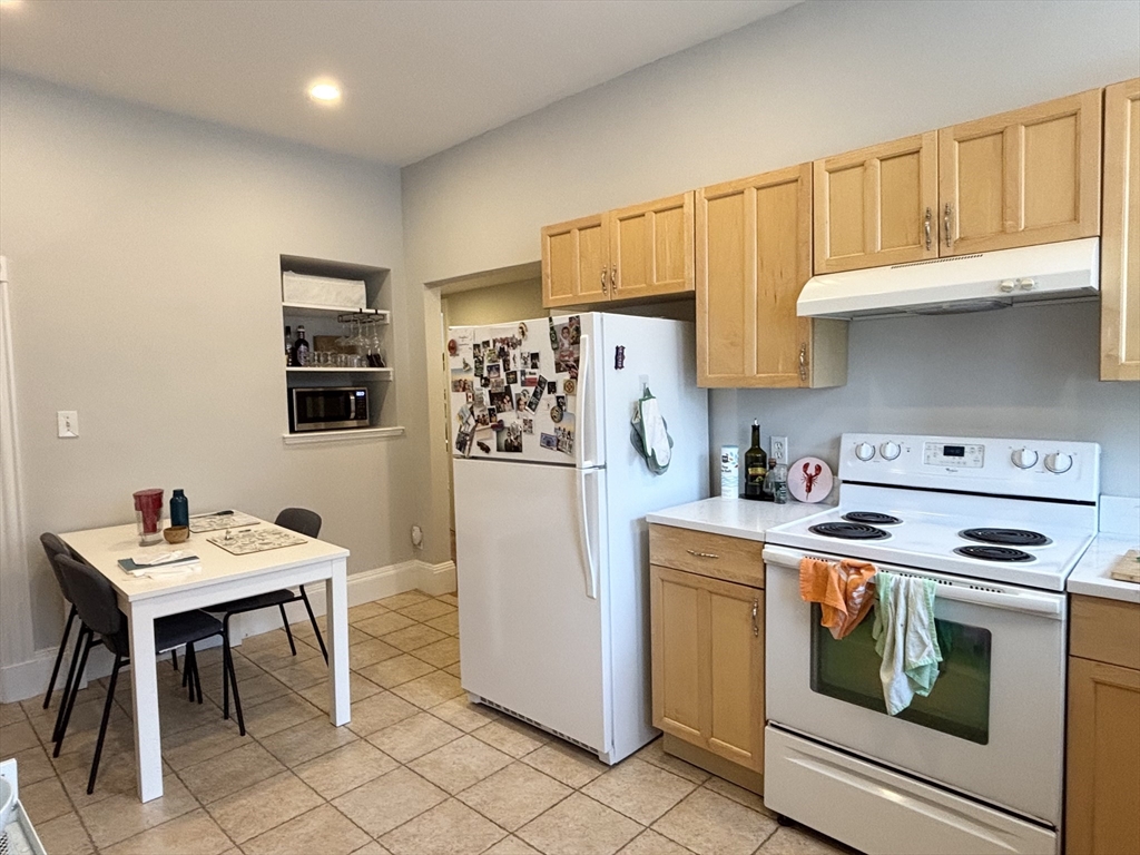 132 Saint Mary's St, Fenway