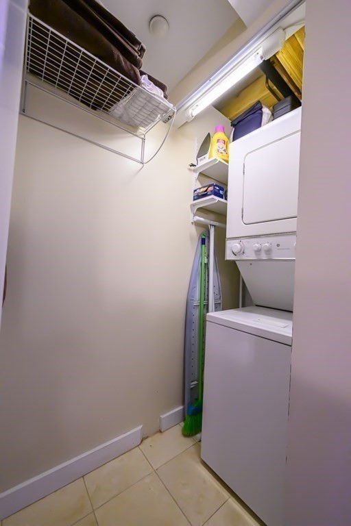 99-105 Broad, Waterfront