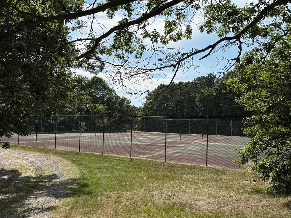 24 Ships View Ter, Buzzards Bay