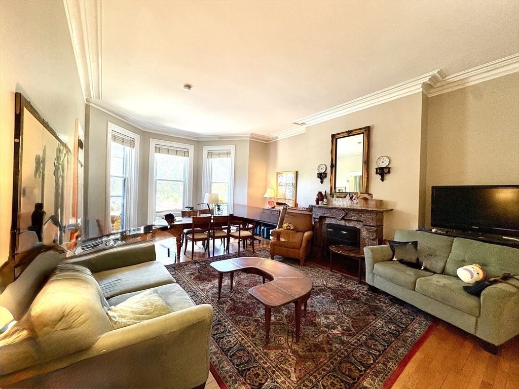 86 Commonwealth Ave, Back Bay