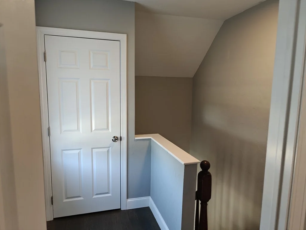 105 Holyoke St, Lynn