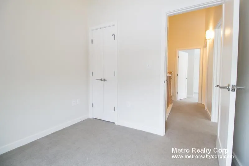 37 Cottage Park Ave, North Cambridge