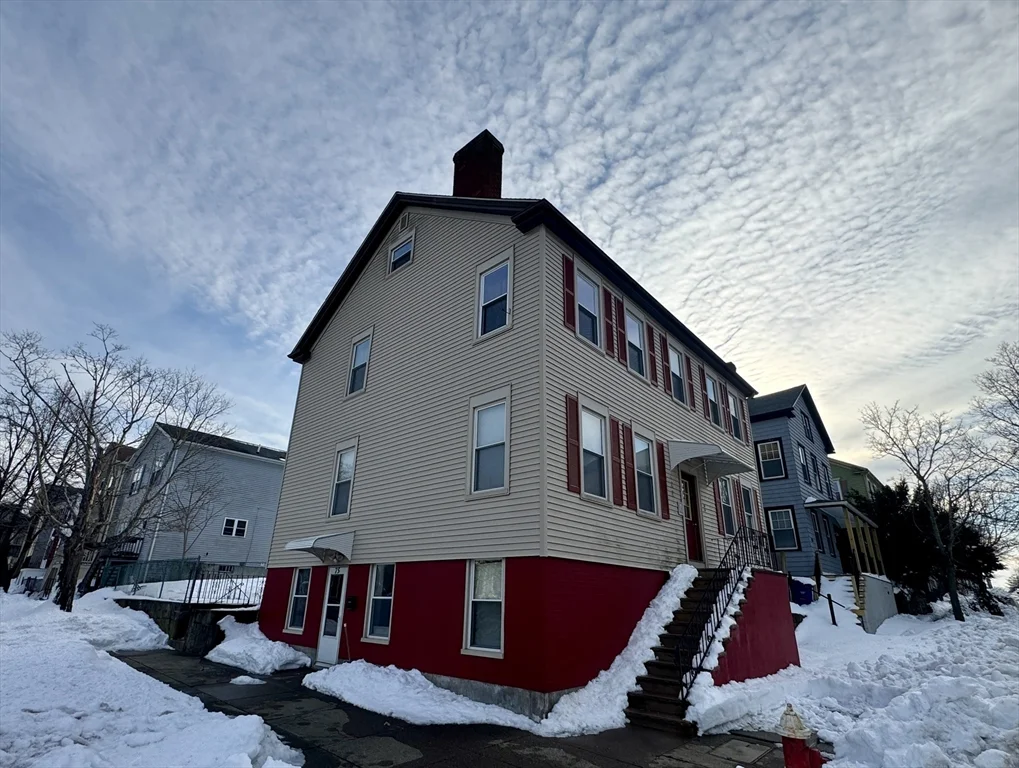 148 Maxfield St, North