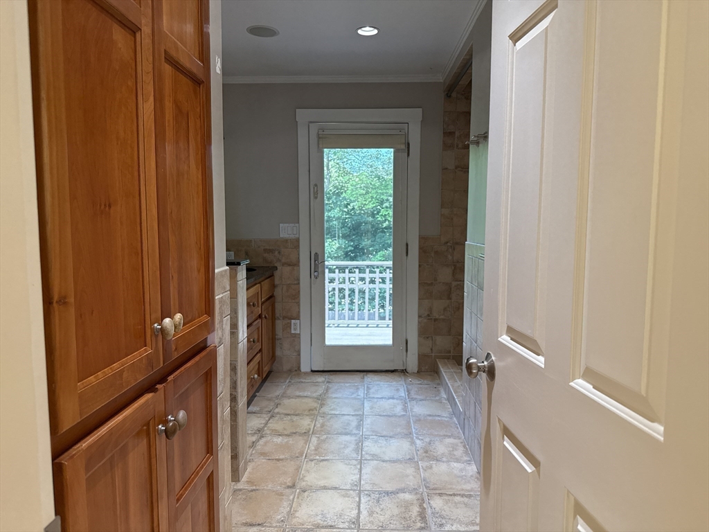 9 Sunny Knoll Terrance, Lexington