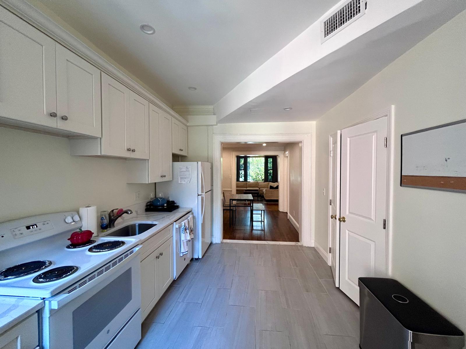 1712 Beacon St, Brookline