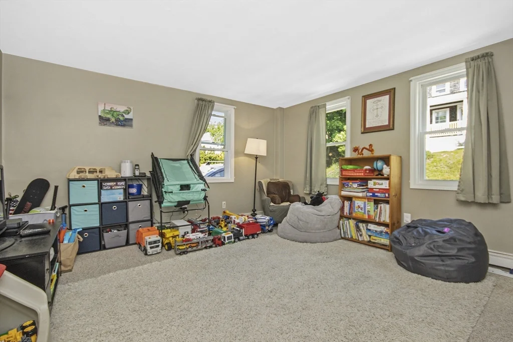 126 Summer, Plymouth