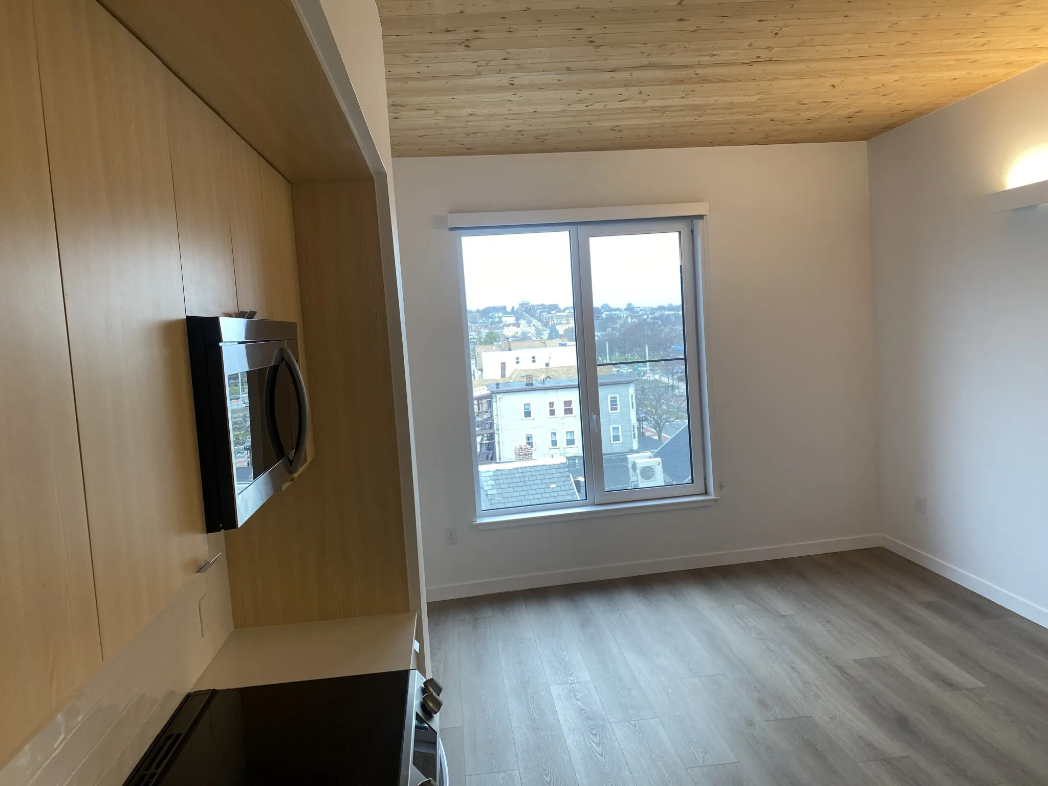 154 Broadway, East Somerville