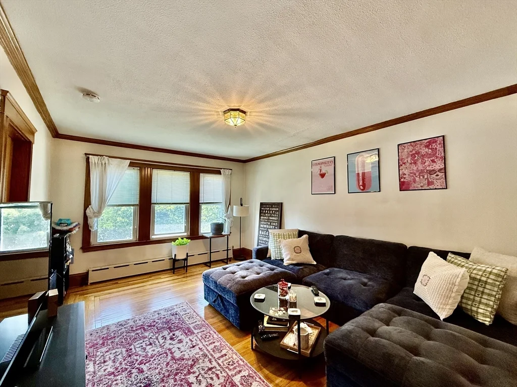 91 Shore Dr, Ten Hills