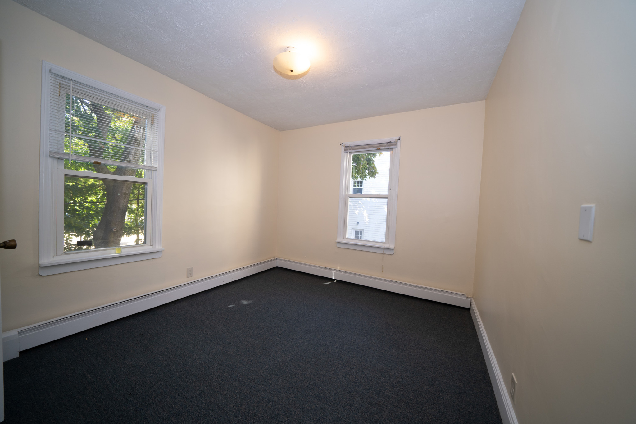 40 Brackett St, Oak Square