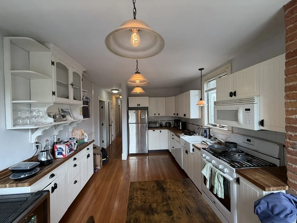703 E 2nd St, South Boston