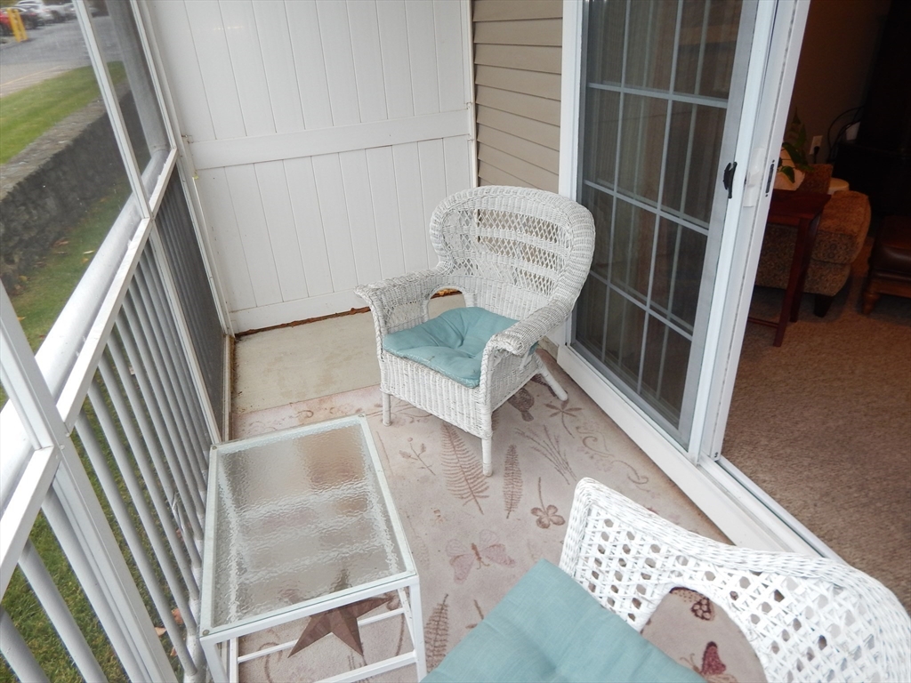 2105 Briarwood Village, Clinton