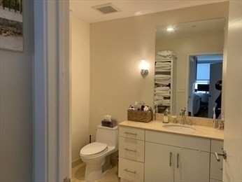 100 Station Landing, Wellington