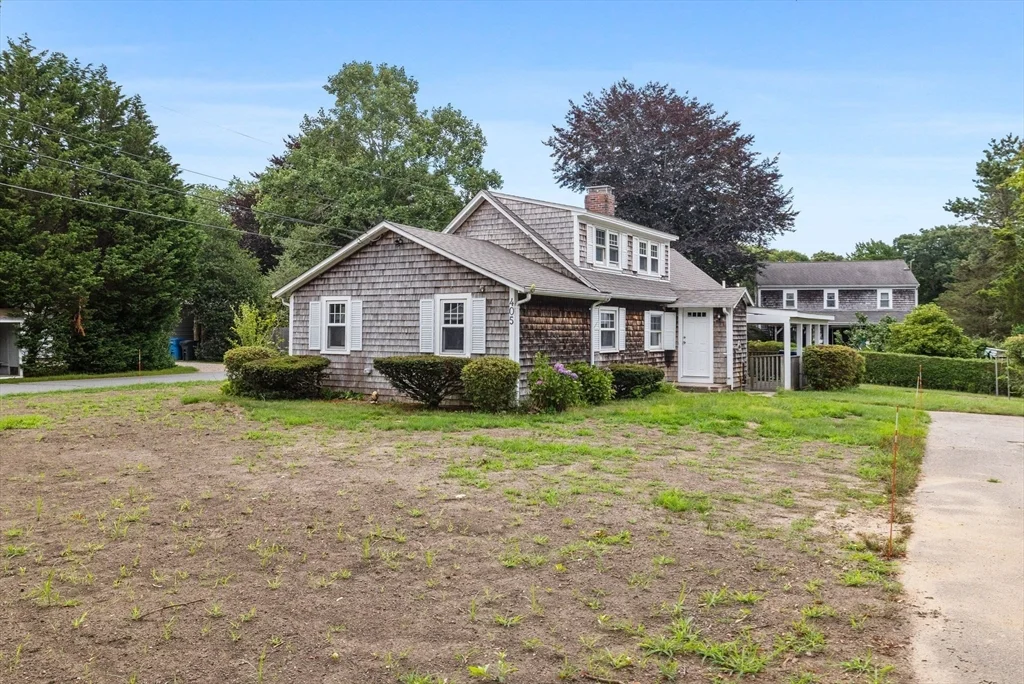 405 Sandwich Rd, East Falmouth