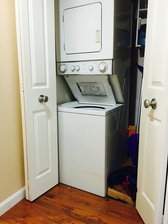 8 Museum Way, East Cambridge