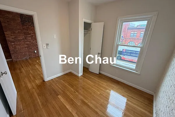 164 Broadway, East Somerville