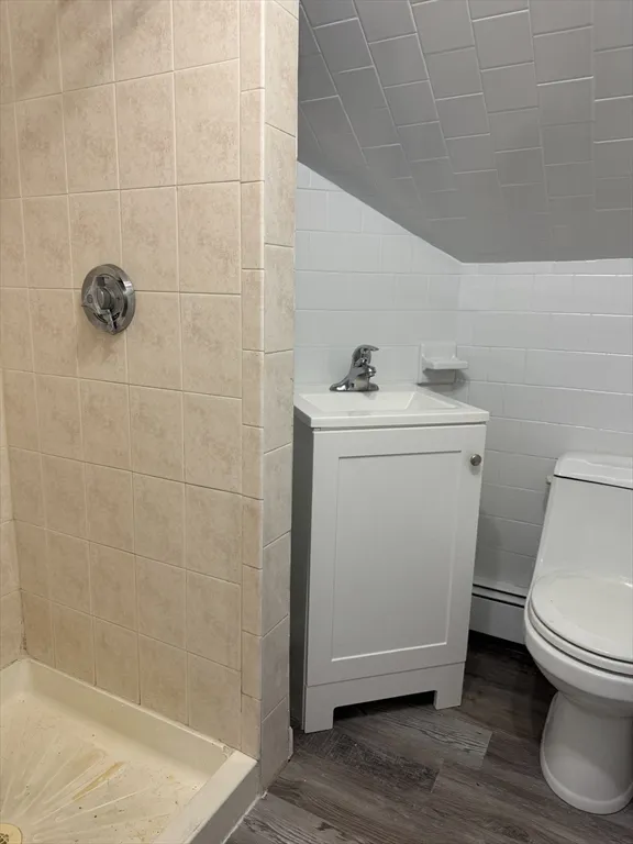 148 Maxfield St, New Bedford