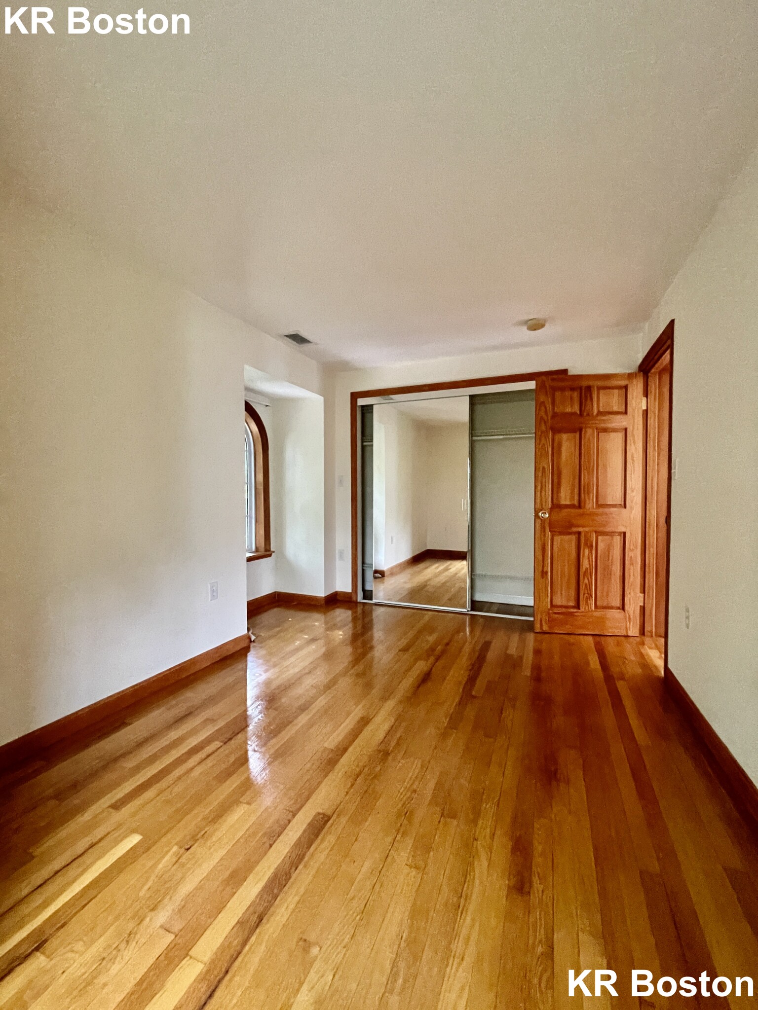 5 bed, 2.5 bath apartment for rent at 52 Rawson Rd Unit ., Brookline Hills