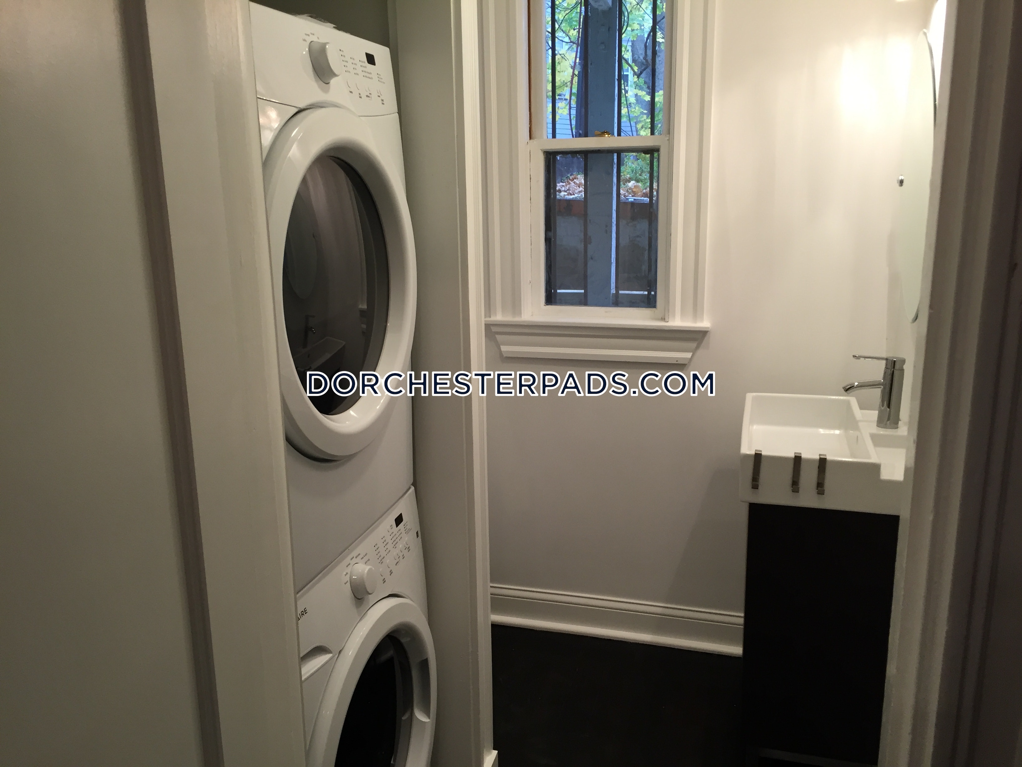 3 bed, 1.5 bath apartment for rent at 22 Trescott St Unit 1, Dorchester — photo 5 of 21
