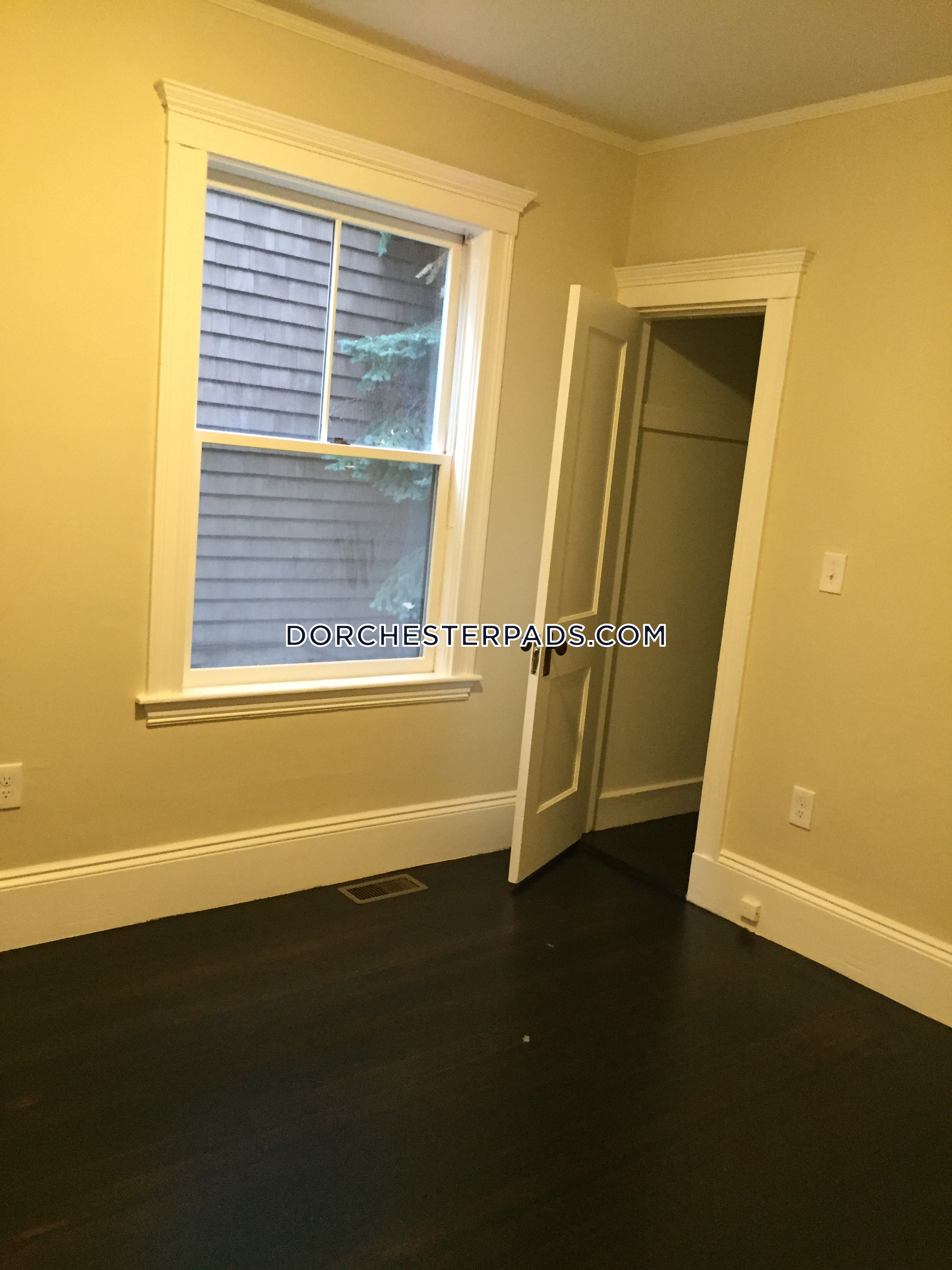 3 bed, 1.5 bath apartment for rent at 22 Trescott St Unit 1, Dorchester — photo 11 of 21