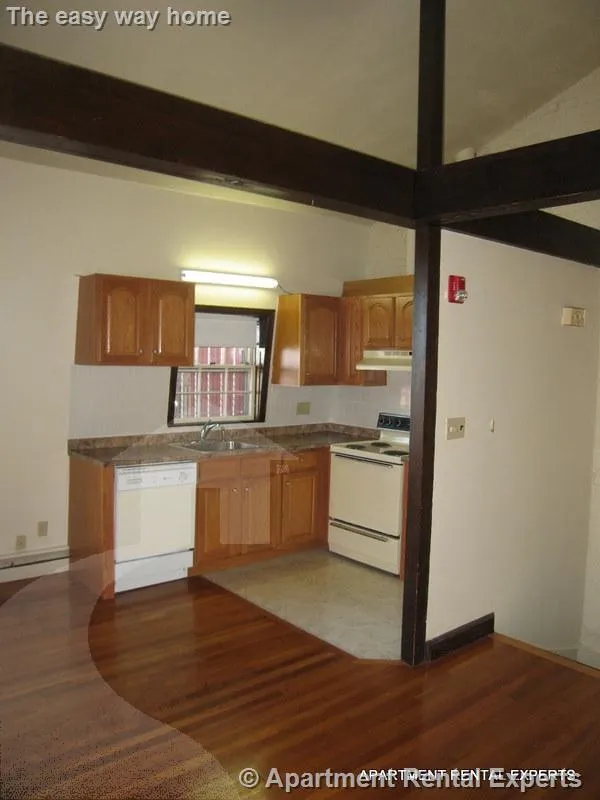 15 Highland Ave, Prospect Hill