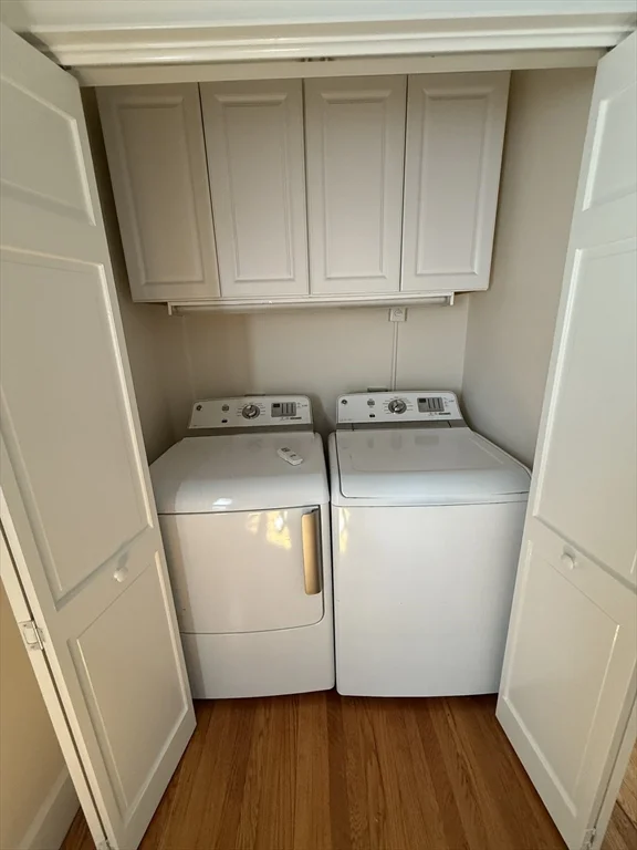 1859 Northampton St, Holyoke