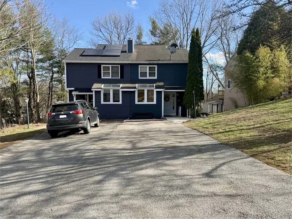 22 Gates Rd, Worcester