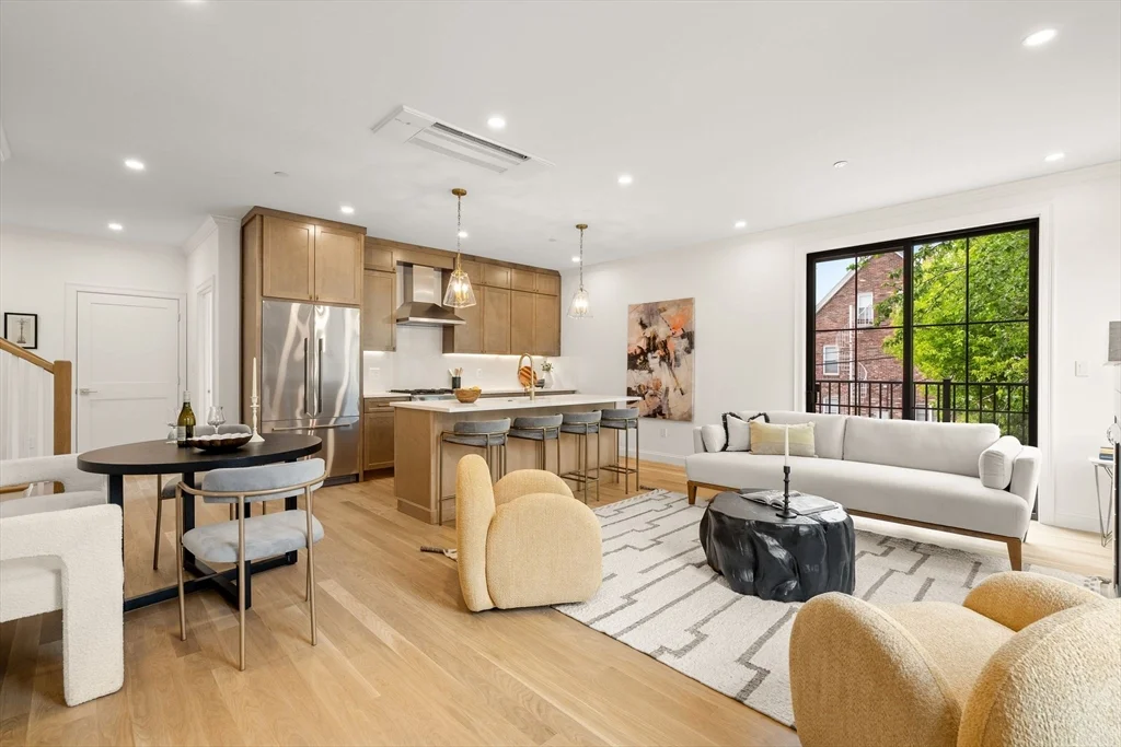 27 Shepard, Brighton