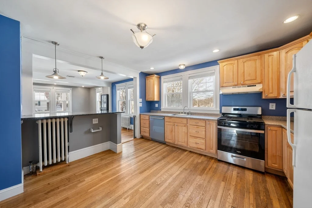 22 Leonard St, Woburn