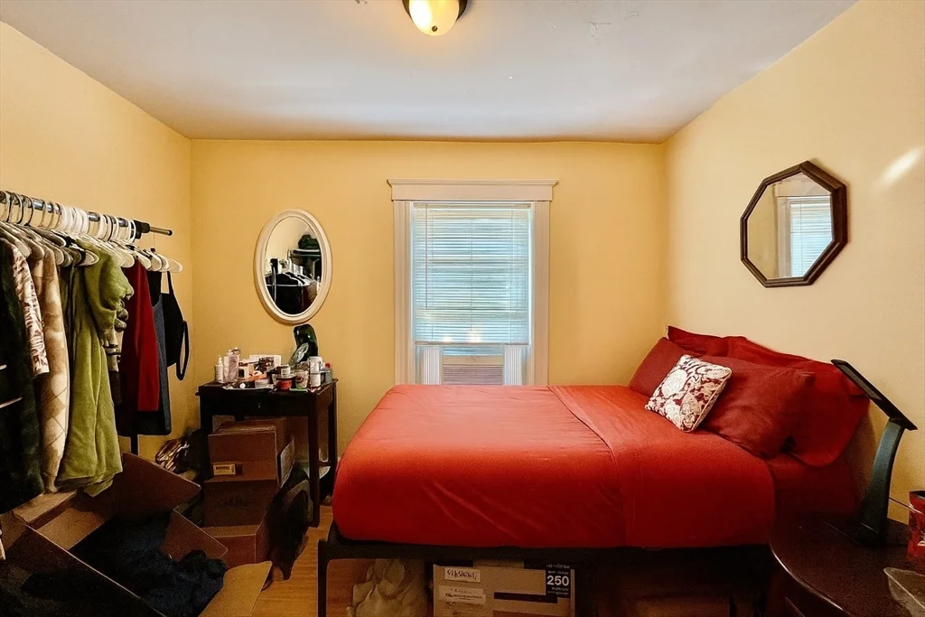 13 Centre St, Roxbury