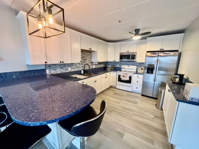 881 Broadway, Everett